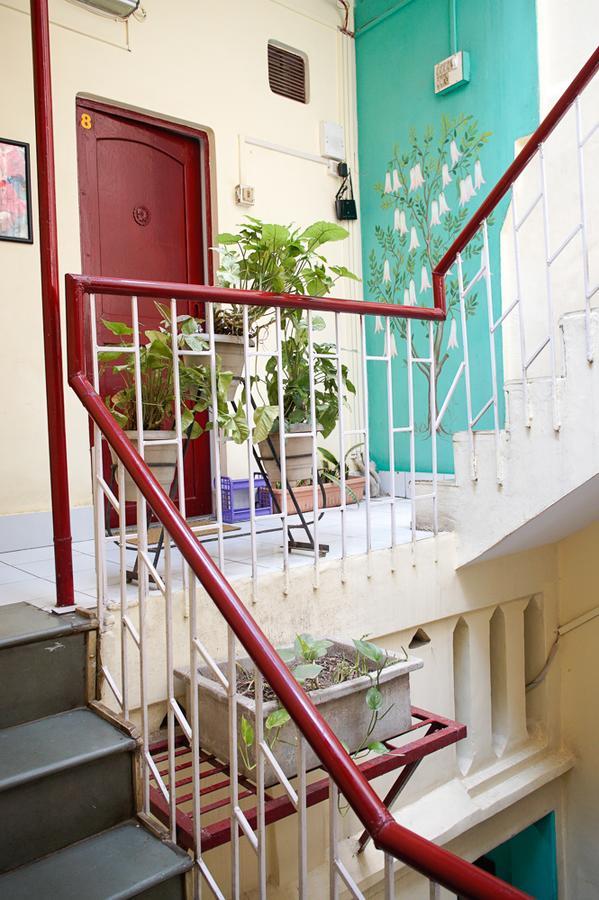 Brown Bread Bakery Guest House Varanasi Exterior photo